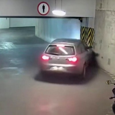 Μεθυσμένος οδηγός τα έκανε όλα ίσιωμα (video)