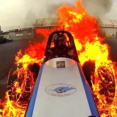 Πήρε… φωτιά και κέρδισε βραβείο (video)