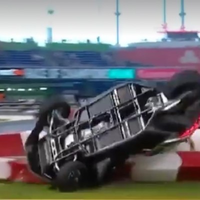 Απίστευτο τρακάρισμα στο ROC (video)