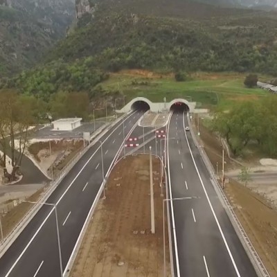 Πώς βαφτίστηκαν οι σήραγγες των Τεμπών;