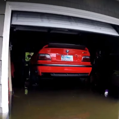 Δείτε πώς έσωσε τη BMW M3 από τον τυφώνα Harvey (video)