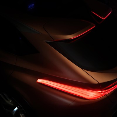 Μεγάλο, πολυτελές crossover ετοιμάζει η Lexus