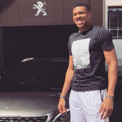 To Peugeot 3008 οδηγεί στην Ελλάδα ο Αντετοκούνμπο