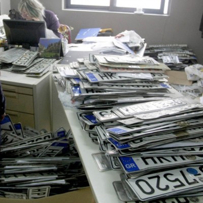 Μη επιτρεπτή η κατάθεση πινακίδων για ανασφάλιστα οχήματα