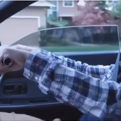 Τιμόνι ποδηλάτου σε… αυτοκίνητο! (video)