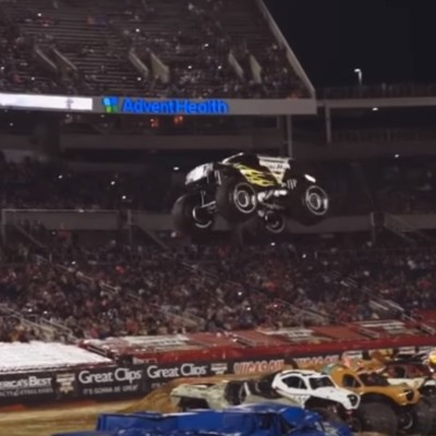 Παγκόσμιο ρεκόρ άλματος με Monster Truck (video)