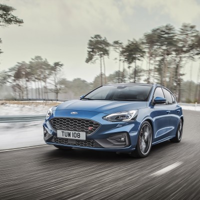 Ford Focus ST: Οι Καλύτεροι Δρόμοι για Οδήγηση στην Ευρώπη” (vid)