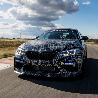 Νέο αγωνιστικό μοντέλο από την BMW (vid)