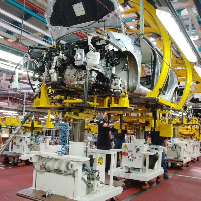 Ο Όμιλος PSA κλείνει τα εργοστάσιά του στην Ευρώπη λόγω Κορονοϊού