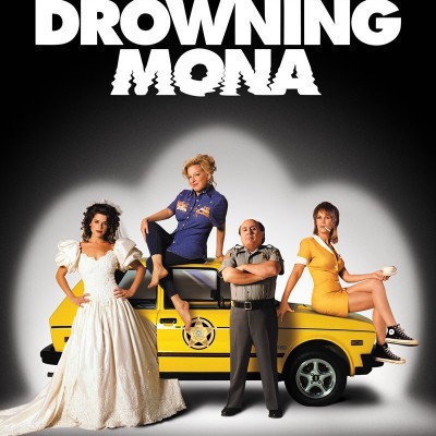 #μένουμε_σπίτι: Car Movies – Drowning Mona