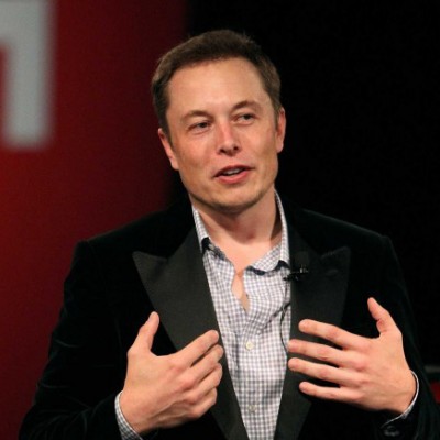 Πλουσιότερος άνθρωπος στον κόσμο: O Musk πέρασε τον Bezos