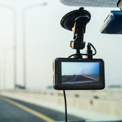 Είναι παράνομες οι κάμερες για παρμπρίζ αυτοκινήτου στην Ελλάδα;