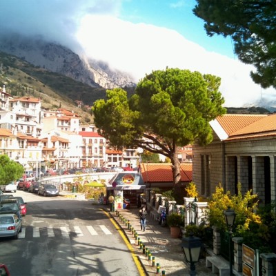 Lockdown: Μην ακούτε τι λένε, άδεια η Αράχωβα