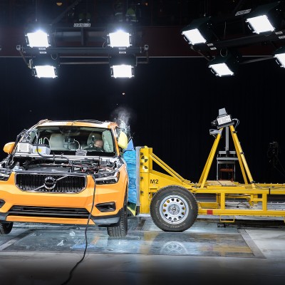 Το Volvo Cars Safety Centre γιορτάζει τα 20 χρόνια του