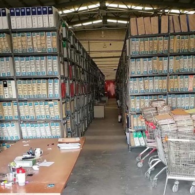 Φάκελοι αδειών οδήγησης και κυκλοφορίας στα ράφια εδώ και δεκαετίες!