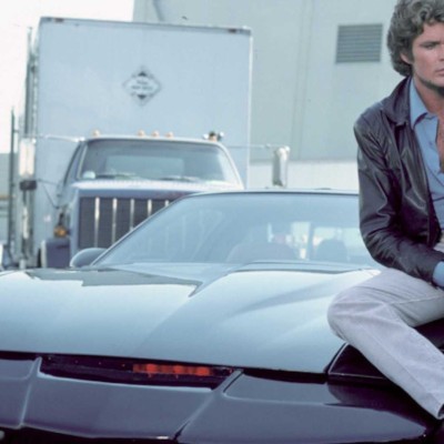 Πόσο λέτε να πουλάει ο David Hasselhoff τον KITT;