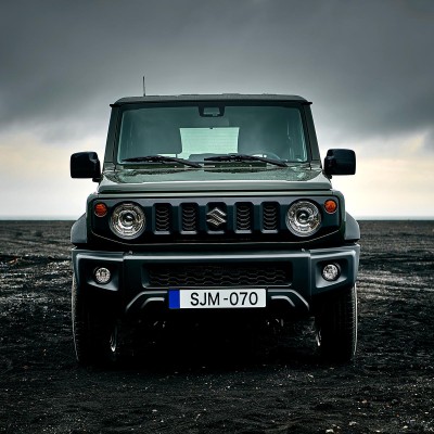 Το Suzuki Jimny επιστρέφει ως πεντάπορτο και υβριδικό