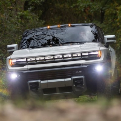 Ηλεκτρικό HUMMER SUV: Έρχεται στις 3 Απριλίου με πληθωρικό στυλ