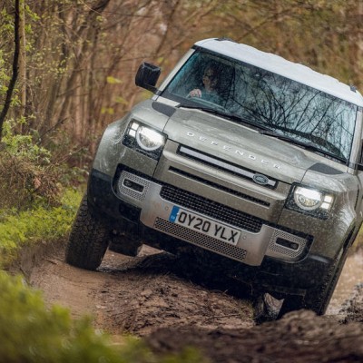 Η Land Rover εξελίσσει Defender με κινητήρα υδρογόνου [Video]