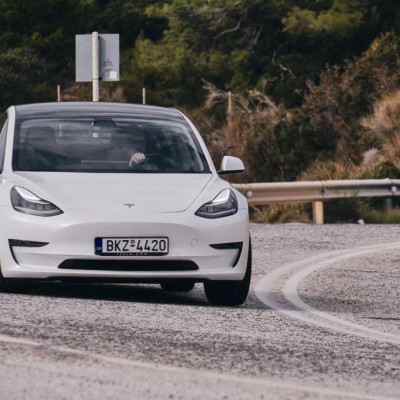 Πόσα Tesla έχουν πουληθεί στην Ελλάδα;