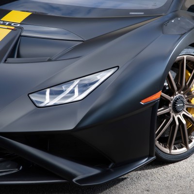 Potenza Race: Το ελαστικό της Bridgestone για τη Lamborghini Huracan STO