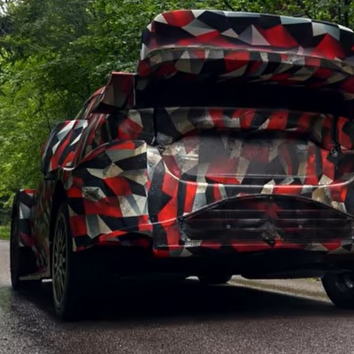 Yaris GR: Οι δοκιμές του υβριδικού αγωνιστικού στην άσφαλτο με το πόδι… σανίδα! [Video]