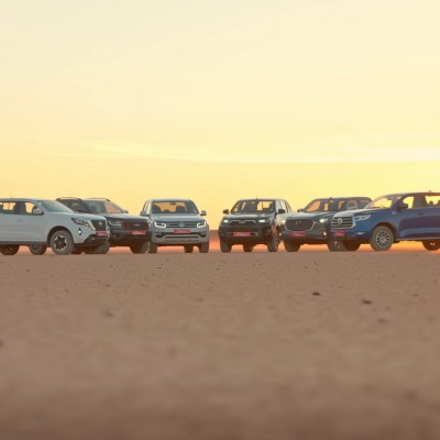 Έξι pick-Up κάνουν κόντρα στο χώμα! [Video]