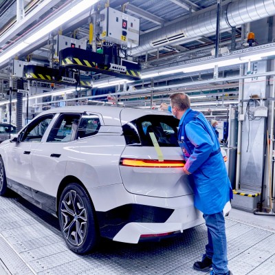 Δεν θα πιστεύεις ποιες χώρες απασχολούν τους περισσότερους εργαζομένους στην αυτοκινητοβιομηχανία