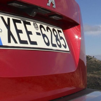 Άρση ακινησίας: Πλήρωσε μισά τέλη κυκλοφορίας, πήγαινε διακοπές με το αυτοκίνητο