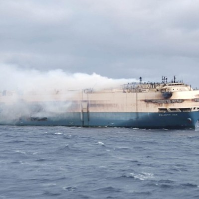 Βυθίστηκε το πλοίο με τα 4.000 VW, Porsche, Audi και Lamborghini