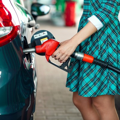 Επιδότηση για ιδιώτες που έχουν βενζίνη ή diesel – Πώς σας φαίνεται αυτό το πλάνο;