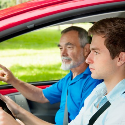 Αθήνα: Έκαναν hi-tech σκονάκια για να περάσουν τα σήματα