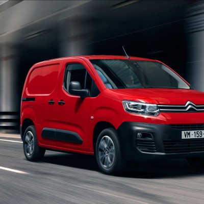 Leasing Επαγγελματικού van: Τι ισχύει, τι κερδίζει ο επαγγελματίας