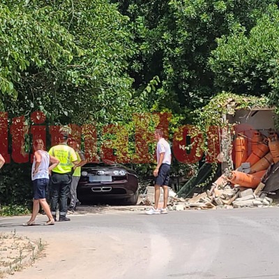 Έπεσε σε τοίχο σπιτιού με τη Bugatti του Ronaldo – Δείτε εικόνες