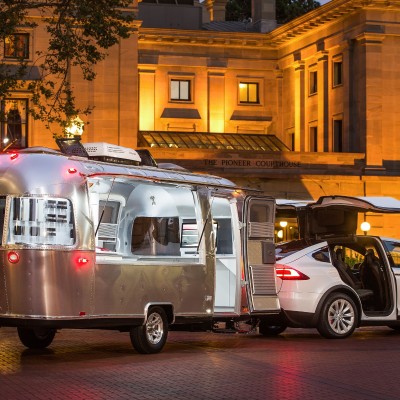 Παράτησαν την Tesla και τώρα φτιάχνουν ηλεκτρικά τροχόσπιτα!