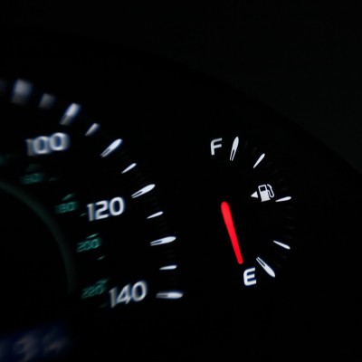 Έρχεται Δελτίο στα καύσιμα; Τι λέει η κυβέρνηση