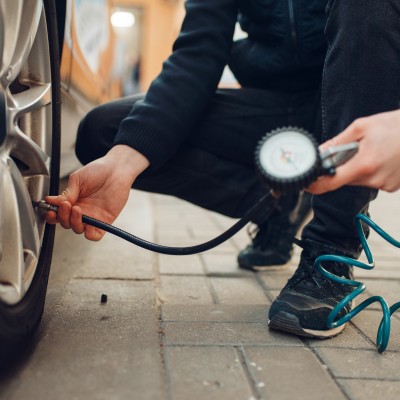 Τι πίεση ελαστικών βάζω για πιο οικονομικό ταξίδι;