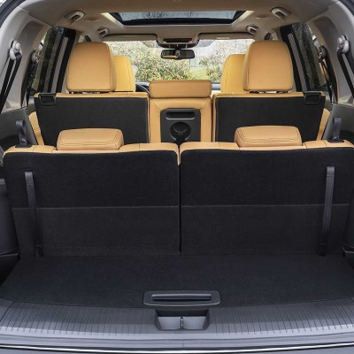 Υβριδικό SUV 1.5 204 ίππων, καίει 5,8 lt/100 km και έχει πορτ μπαγκάζ 585 lt - Ποιο είναι;