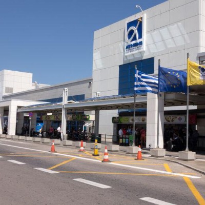 Αλλάζουν όλα στο Ελ. Βενιζέλος: Μπαίνουν μπάρες με χρέωση στις Αφίξεις-Αναχωρήσεις!