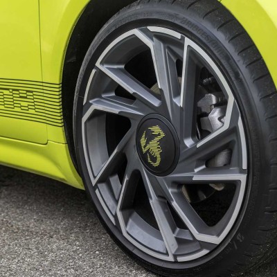Ποιο θα είναι το δεύτερο ηλεκτρικό της Abarth;