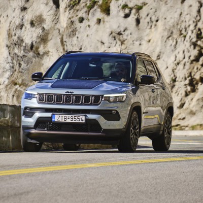 Video – Δοκιμή: Jeep Compass e-Hybrid