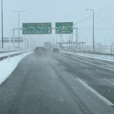 Εθνική Οδός Αθηνών-Λαμίας: Ανοικτή για φορτηγά και λεωφορεία
