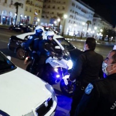 «Ντου» της Αστυνομίας: Συνέλαβαν παρκαδόρους μπαρ και εστιατορίων