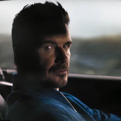 Ποιο αυτοκίνητο διαφημίζει ο David Beckham; [video]
