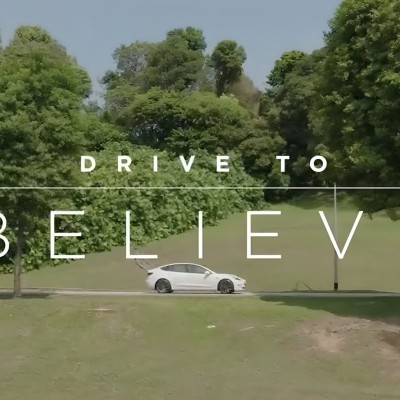 Tesla: Αυτή είναι η πρώτη διαφήμιση στην ιστορία της! [video]