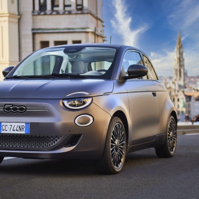 To FIAT 500 σε έκδοση... παρμεζάνας - Η πρώτη τιμή στη Βρετανία