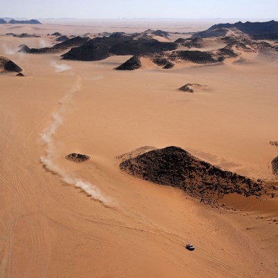 Η Dacia στο Dakar με οδηγό-θρύλο και καύσιμα επόμενης γενιάς