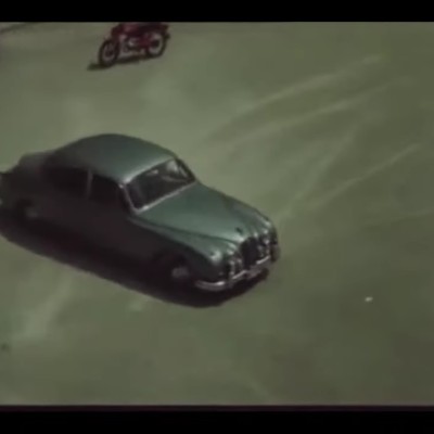 «Το Αγκίστρι»: Τρελό κυνηγητό στην Αθήνα του 1976 [video]