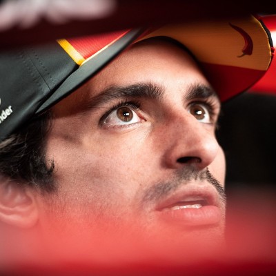 Carlos Sainz Jr: Του έκλεψαν το ρολόι, τους κυνήγησε με Ferrari μέσα στο Μιλάνο!