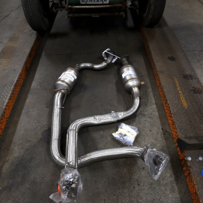 Κλοπές καταλυτών: Μαμά και γιοι σε τεράστιο κύκλωμα - Το κέρδος έφτανε τα 600 εκατ. [video]